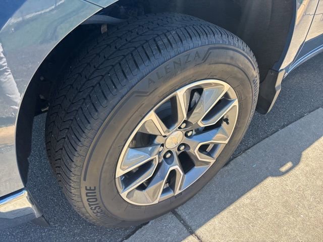 Used 2024 Chevrolet Silverado 1500 LT image 3