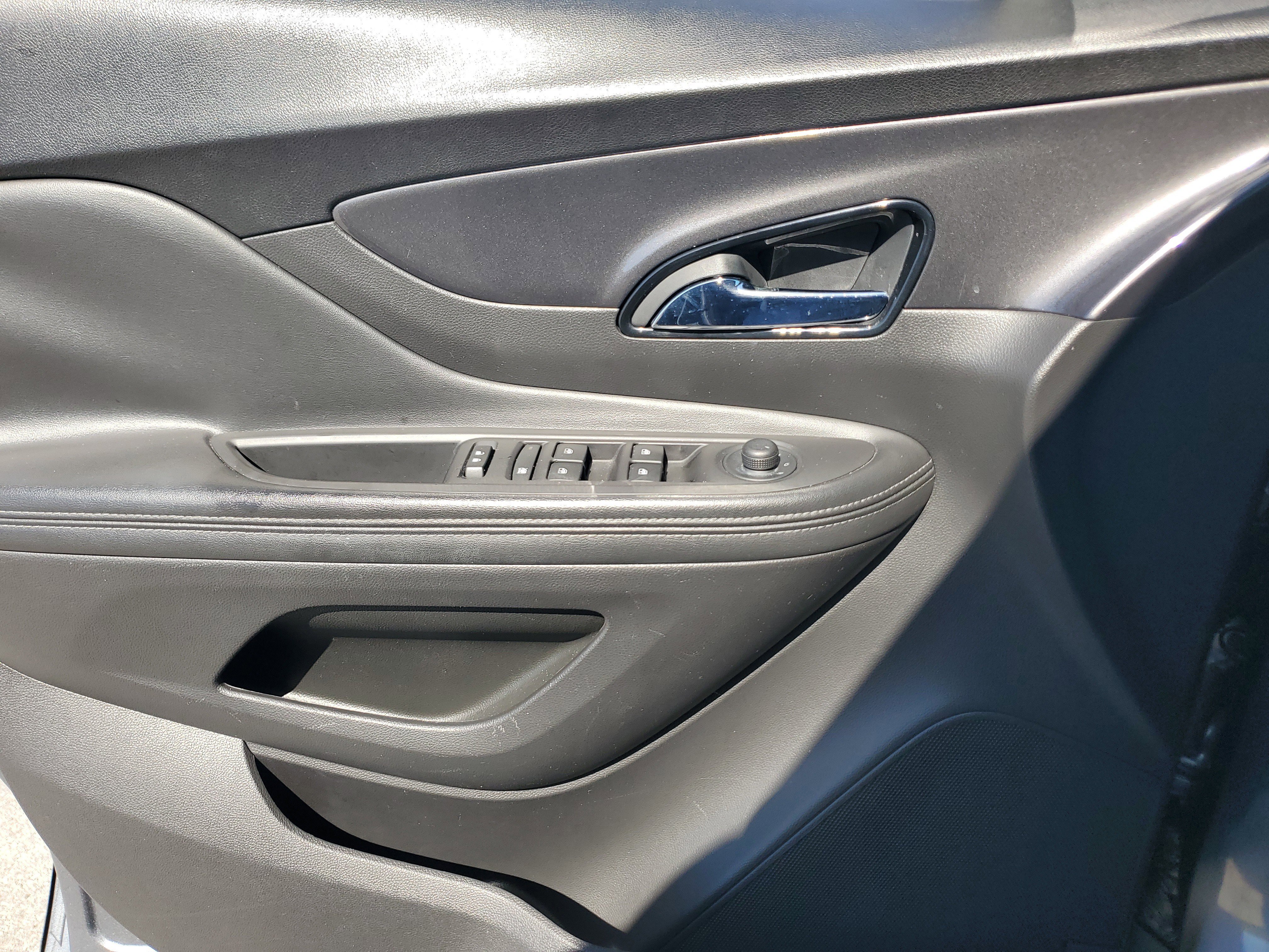 Used 2019 Buick Encore Preferred FWD image 25