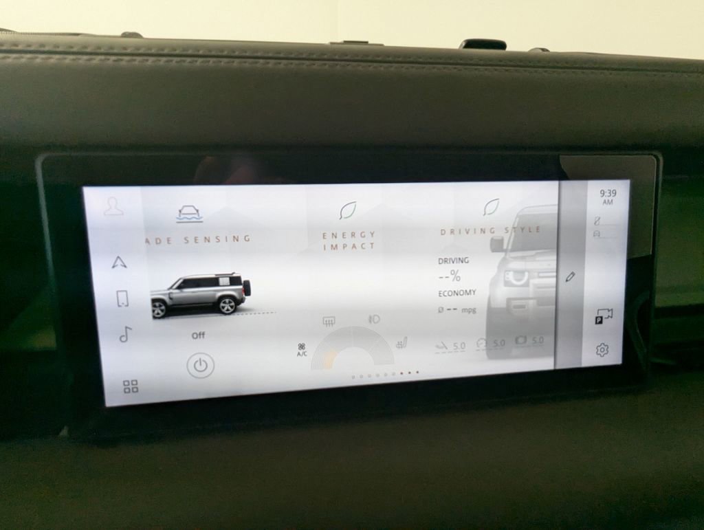 Used 2020 Land Rover Defender 110 HSE image 77