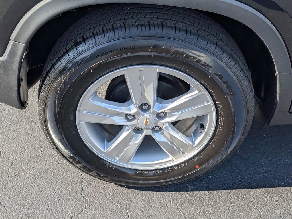 Used 2020 Chevrolet Trax LS image 24