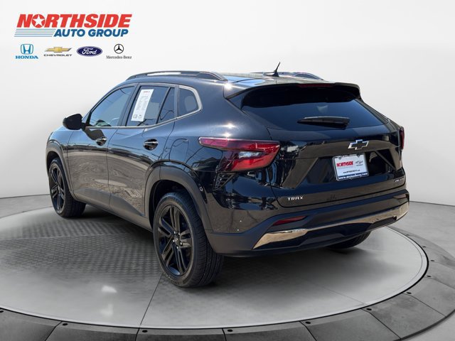 Certified 2024 Chevrolet Trax ACTIV w/ Sunroof Package FWD image 5