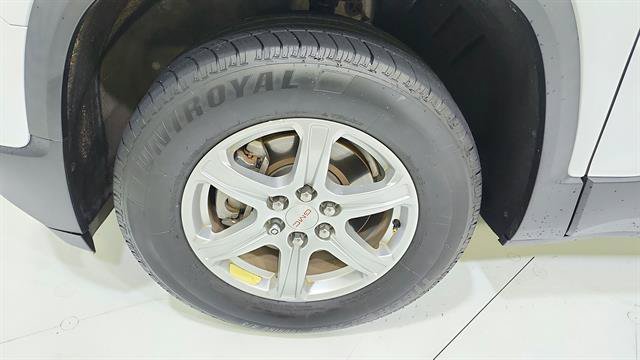 Used 2019 GMC Acadia SLE FWD image 33