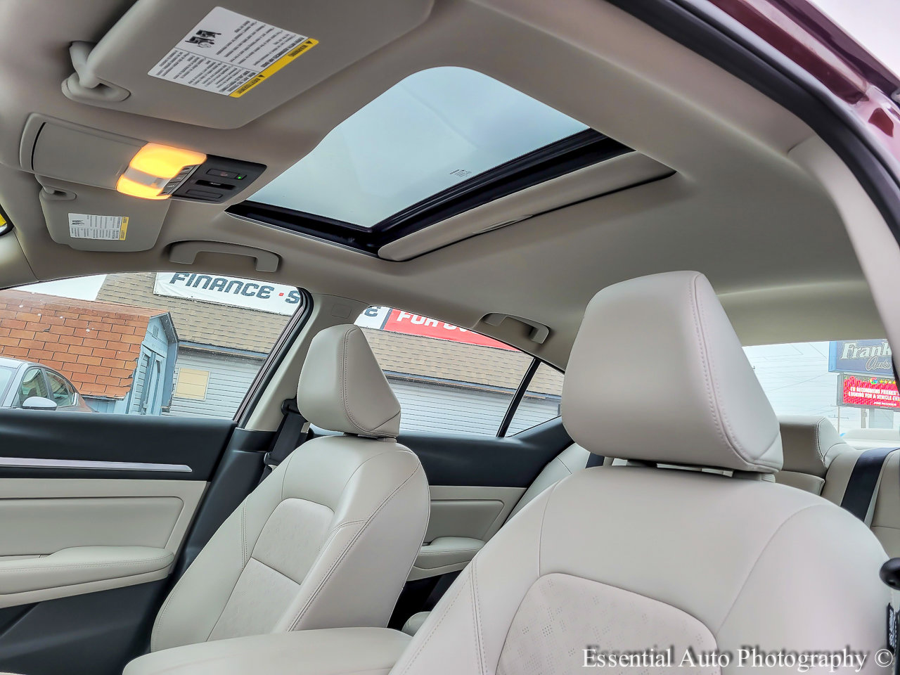 Used 2024 Nissan Altima 2.5 SL image 9