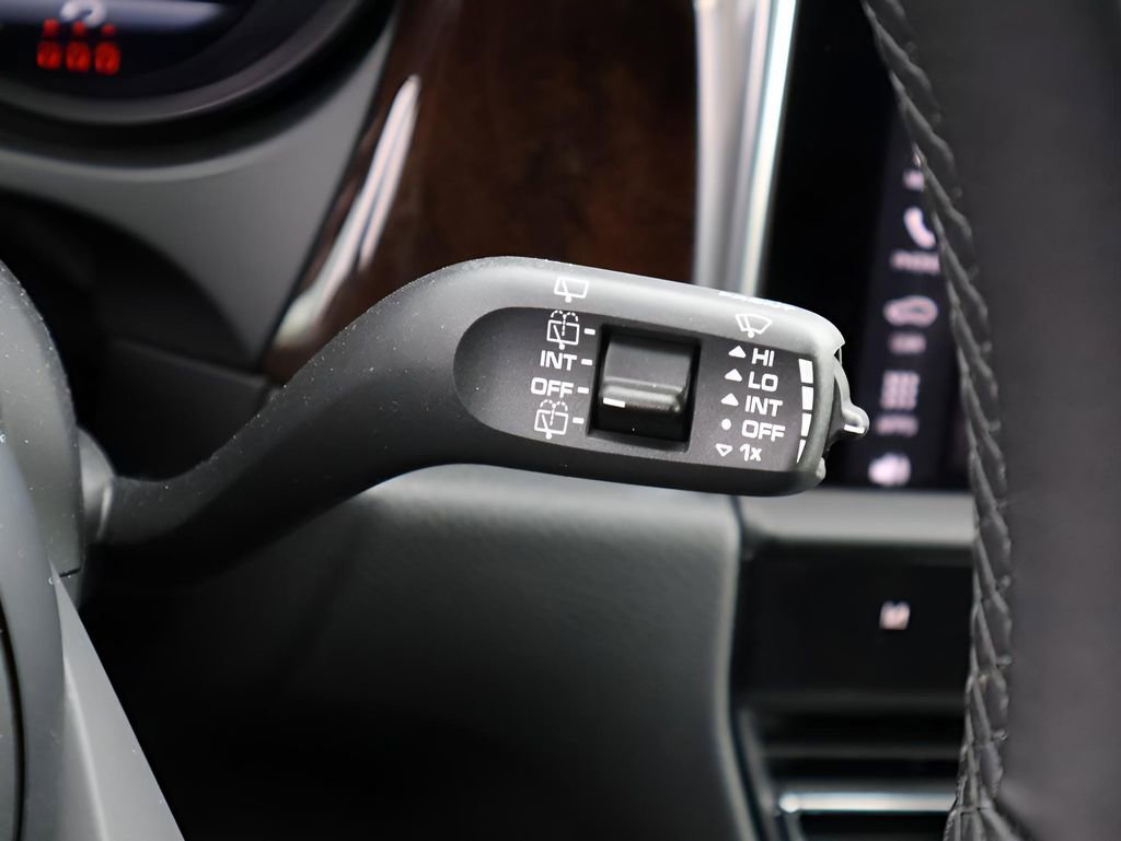 New 2026 Porsche Macan image 30