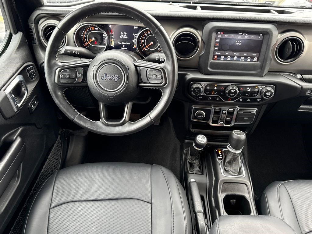 Used 2021 Jeep Gladiator Sport image 18