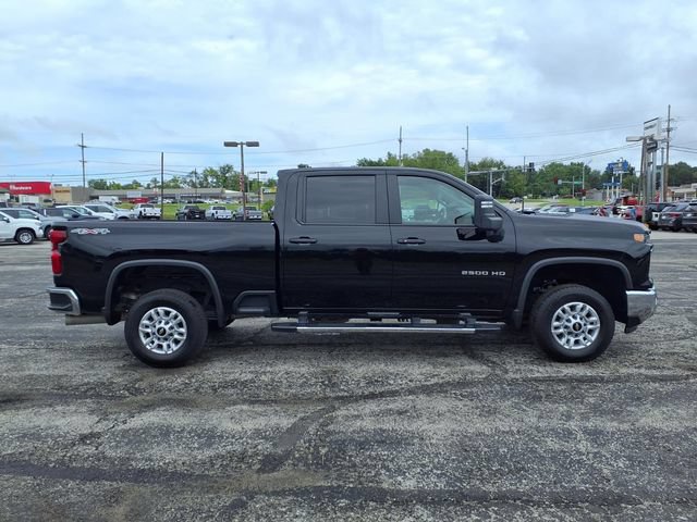 Used 2026 Chevrolet Silverado 2500 LT AWD/4WD image 3