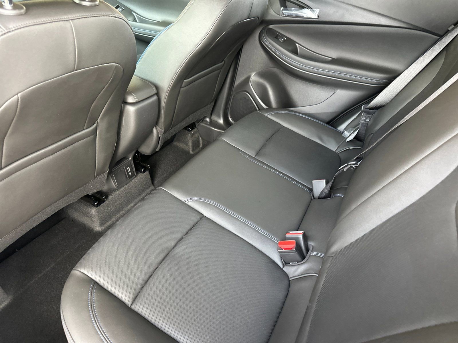 New 2026 Buick Encore GX Sport Touring image 12