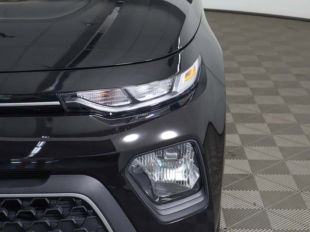 Used 2022 Kia Soul LX FWD image 11