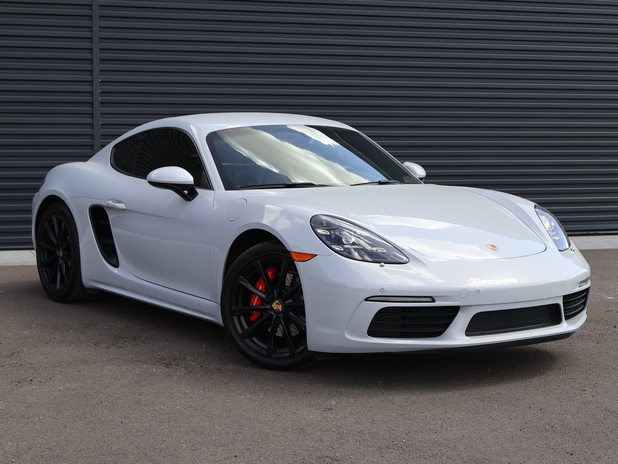 Certified 2024 Porsche 718 Cayman S RWD image 8