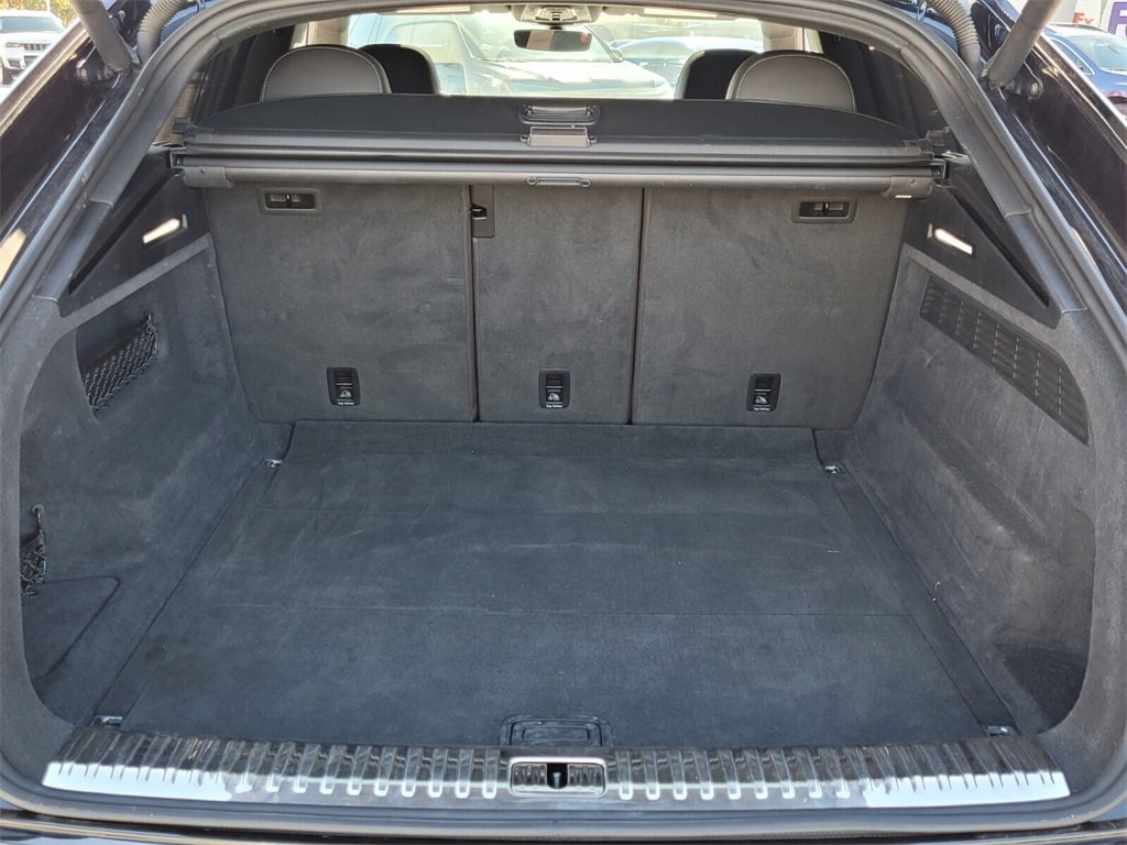 Used 2019 Audi Q8 Prestige image 10