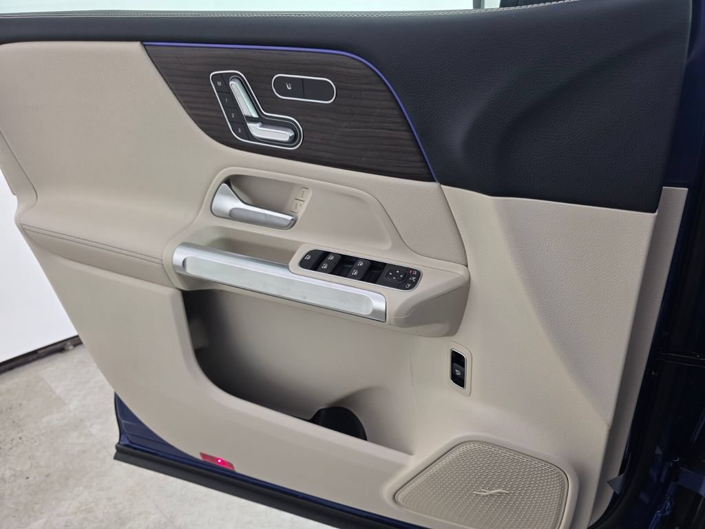 New 2026 Mercedes-Benz GLB 250 image 16