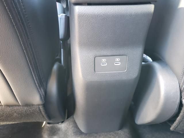 New 2026 Nissan Kicks SR w/ Cold Weather Package image 15