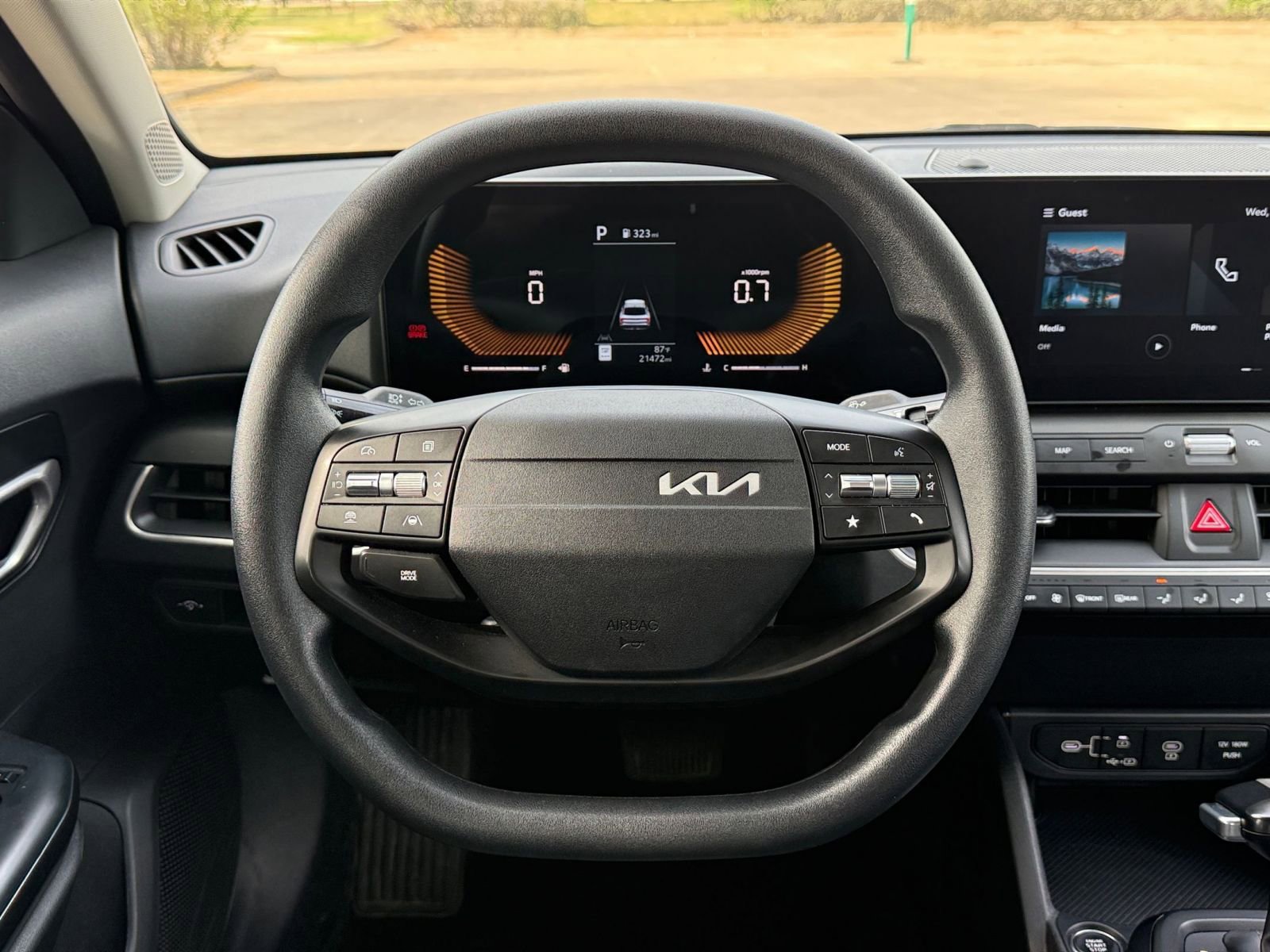 Used 2025 Kia K4 FWD image 29