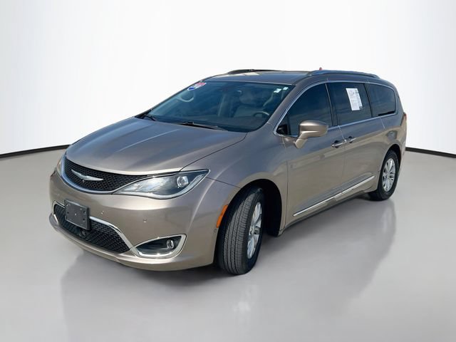 Used 2018 Chrysler Pacifica Touring-L Plus w/ Advanced Safetytec Group FWD image 4