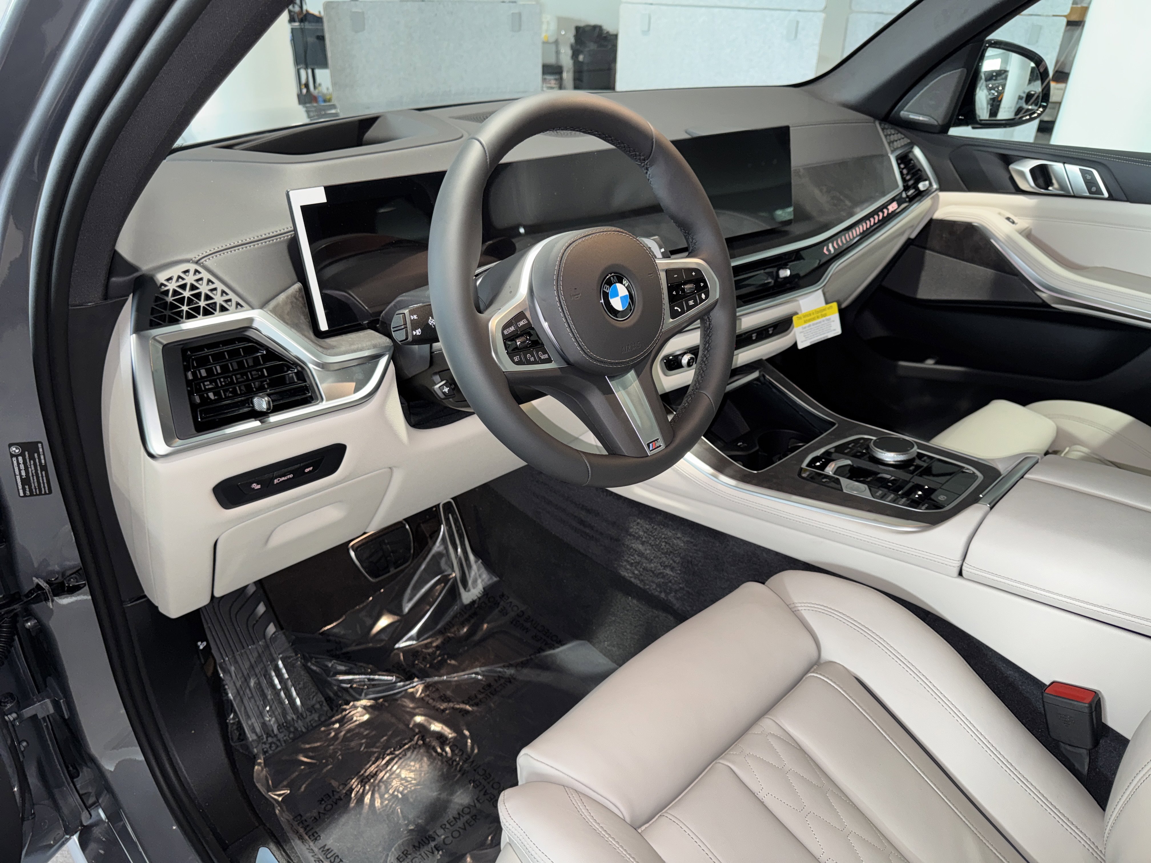New 2026 BMW X5 sDrive40i image 15