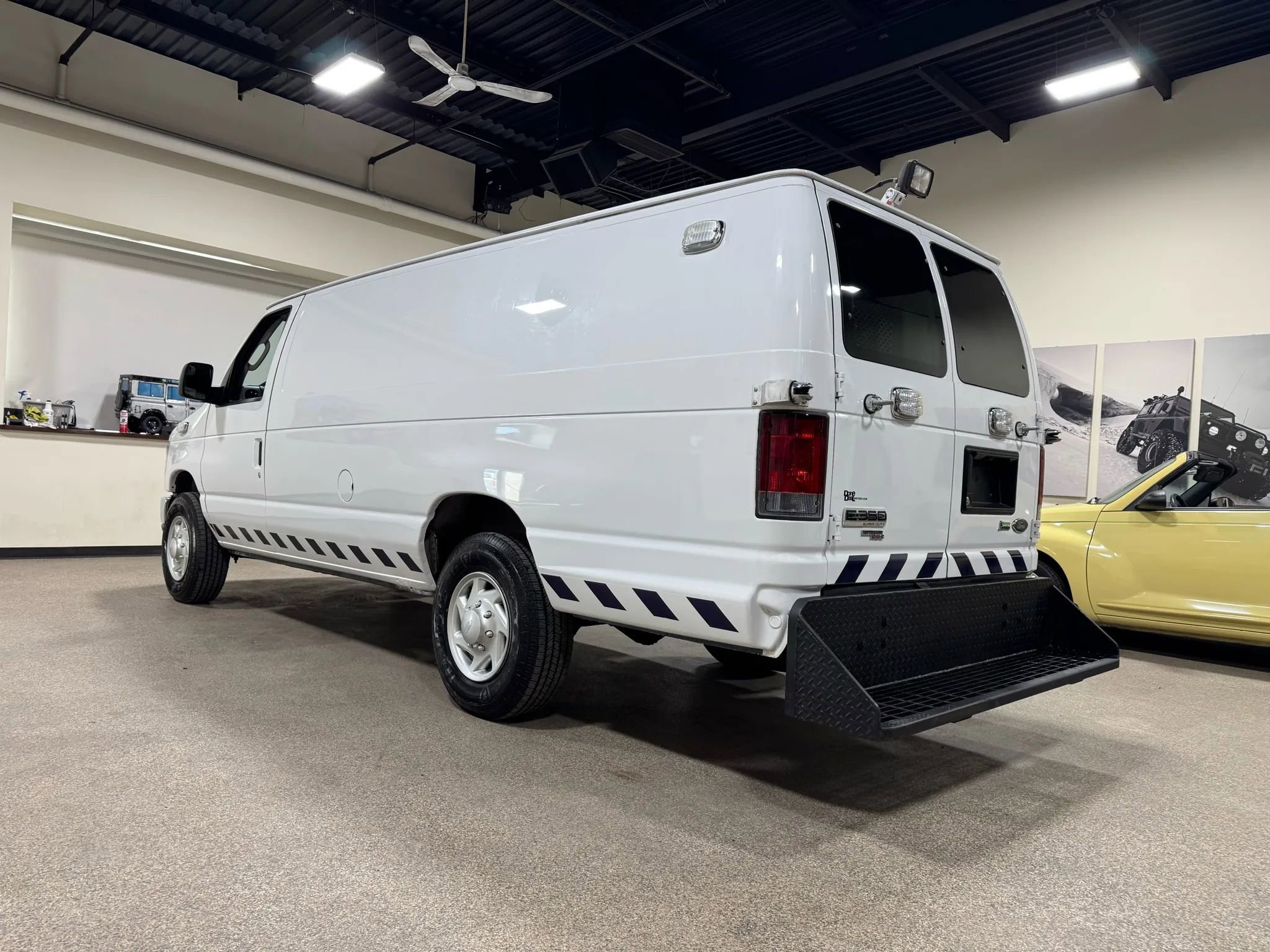 Used 2012 Ford E-350 and Econoline 350 Extended Super Duty w/ PWR Group image 15