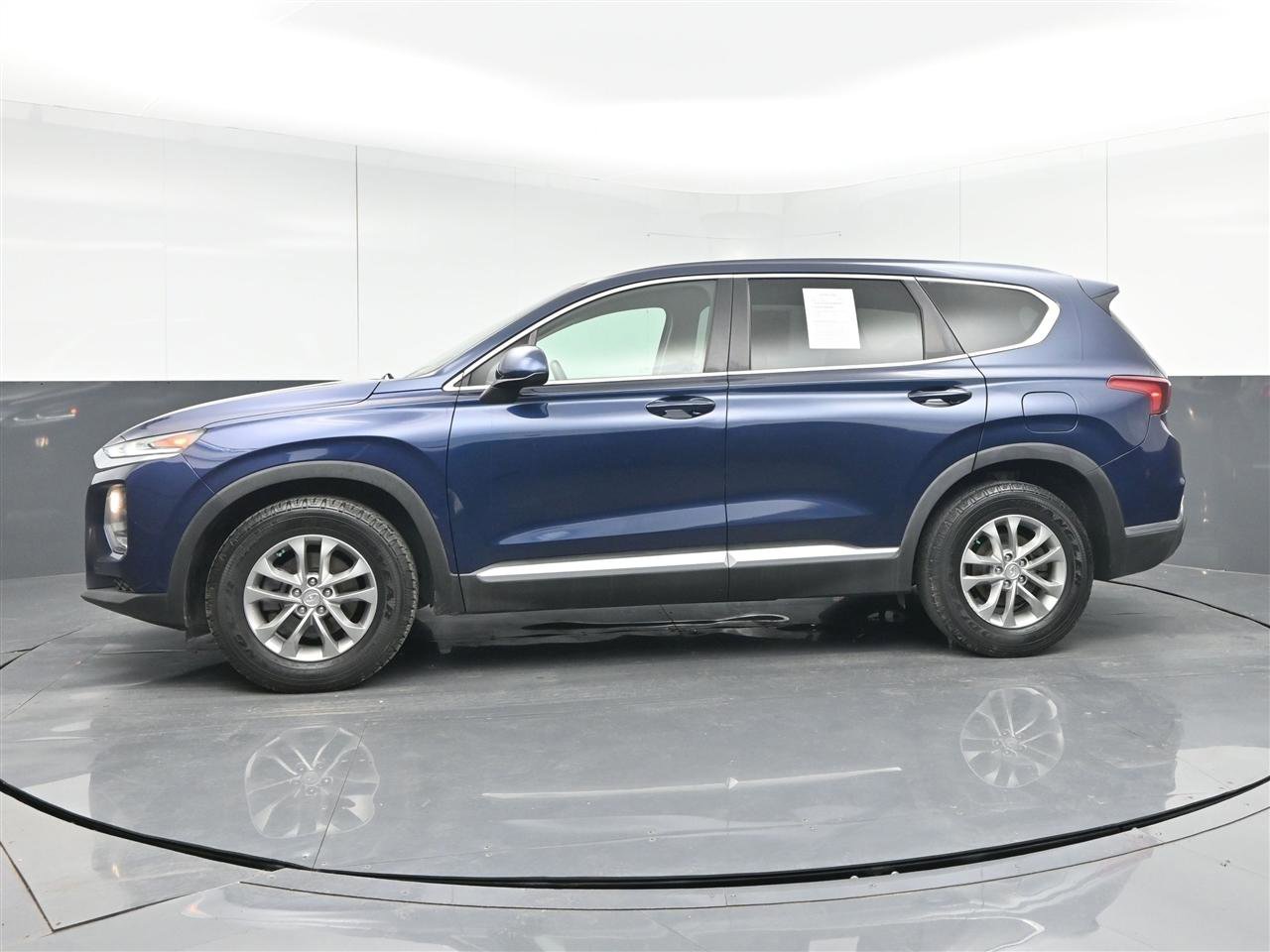 Used 2019 Hyundai Santa Fe SE image 8