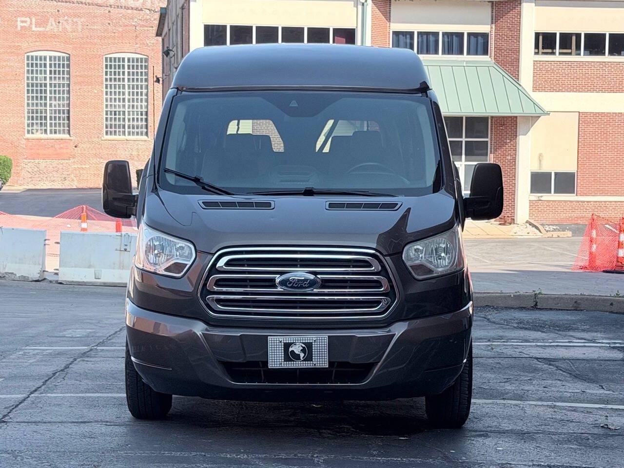 Used 2016 Ford Transit 150 XLT RWD image 6