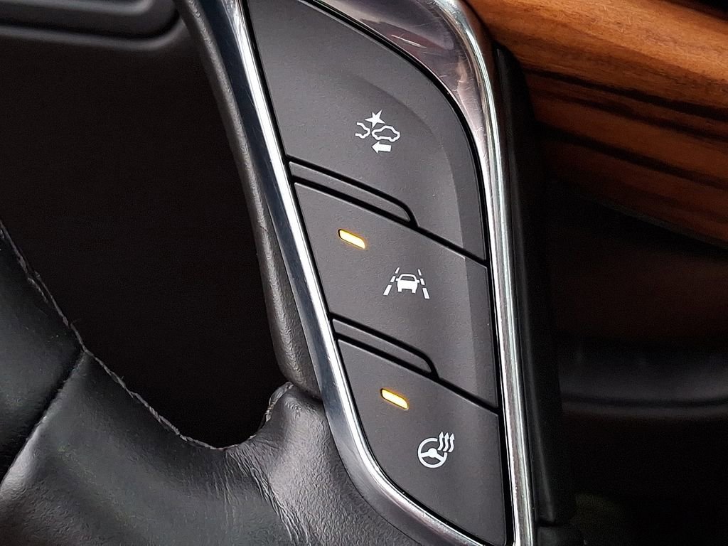 Used 2020 Cadillac XT5 Premium Luxury image 17