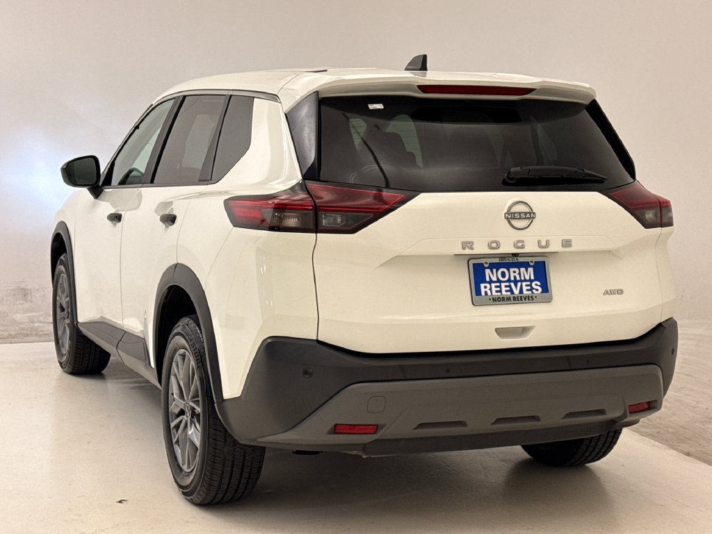 Used 2023 Nissan Rogue S AWD/4WD image 7