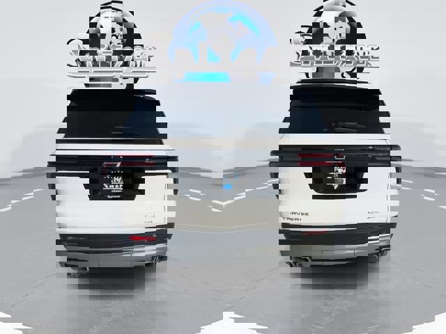 New 2026 Chevrolet Traverse LT w/ Sun and Wheel Package FWD image 7