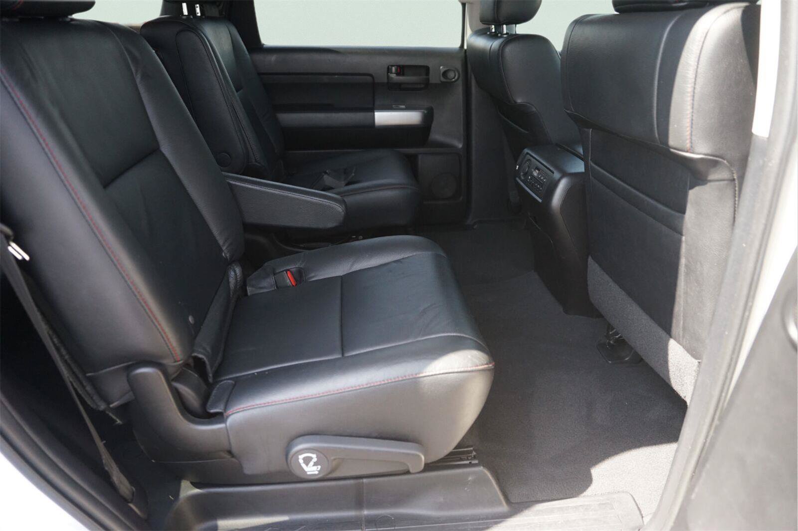 Used 2020 Toyota Sequoia TRD Pro AWD/4WD image 18