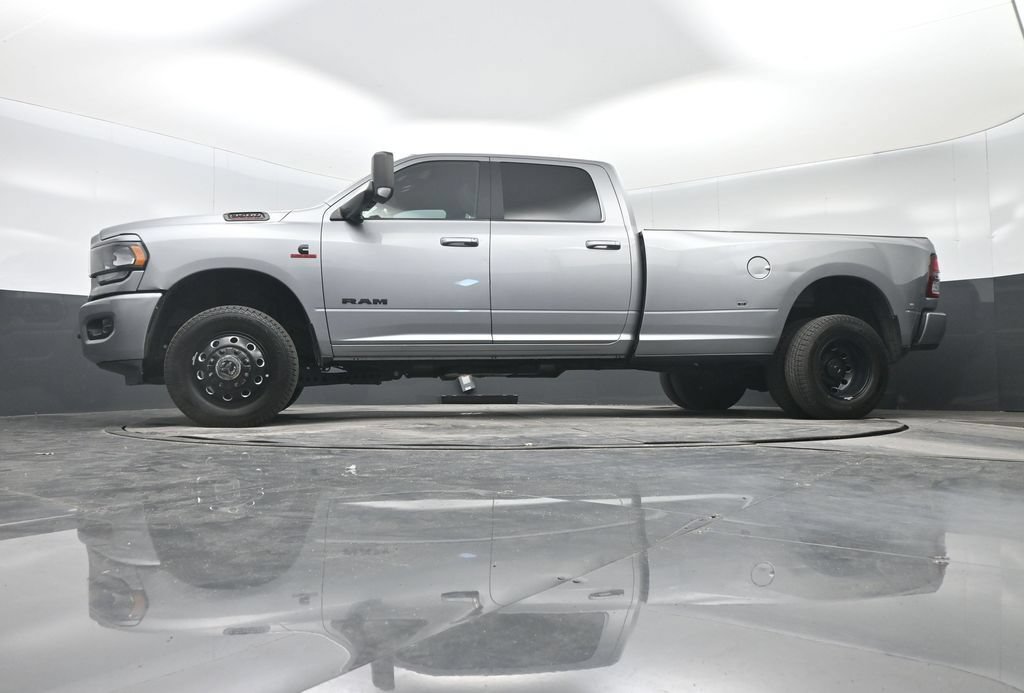 Used 2021 RAM 3500 Big Horn w/ Night Edition AWD/4WD image 27