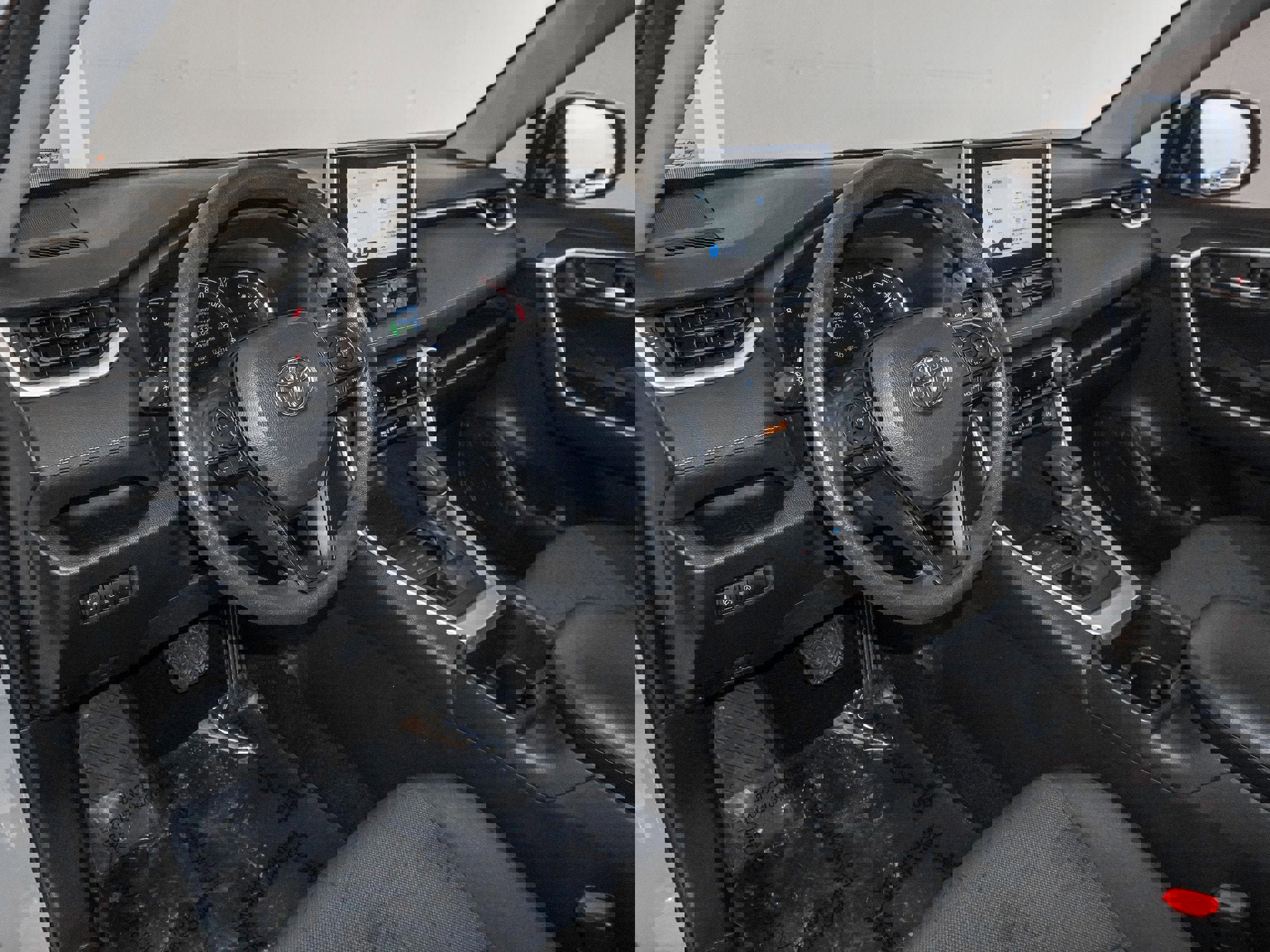 Used 2024 Toyota RAV4 XLE image 21