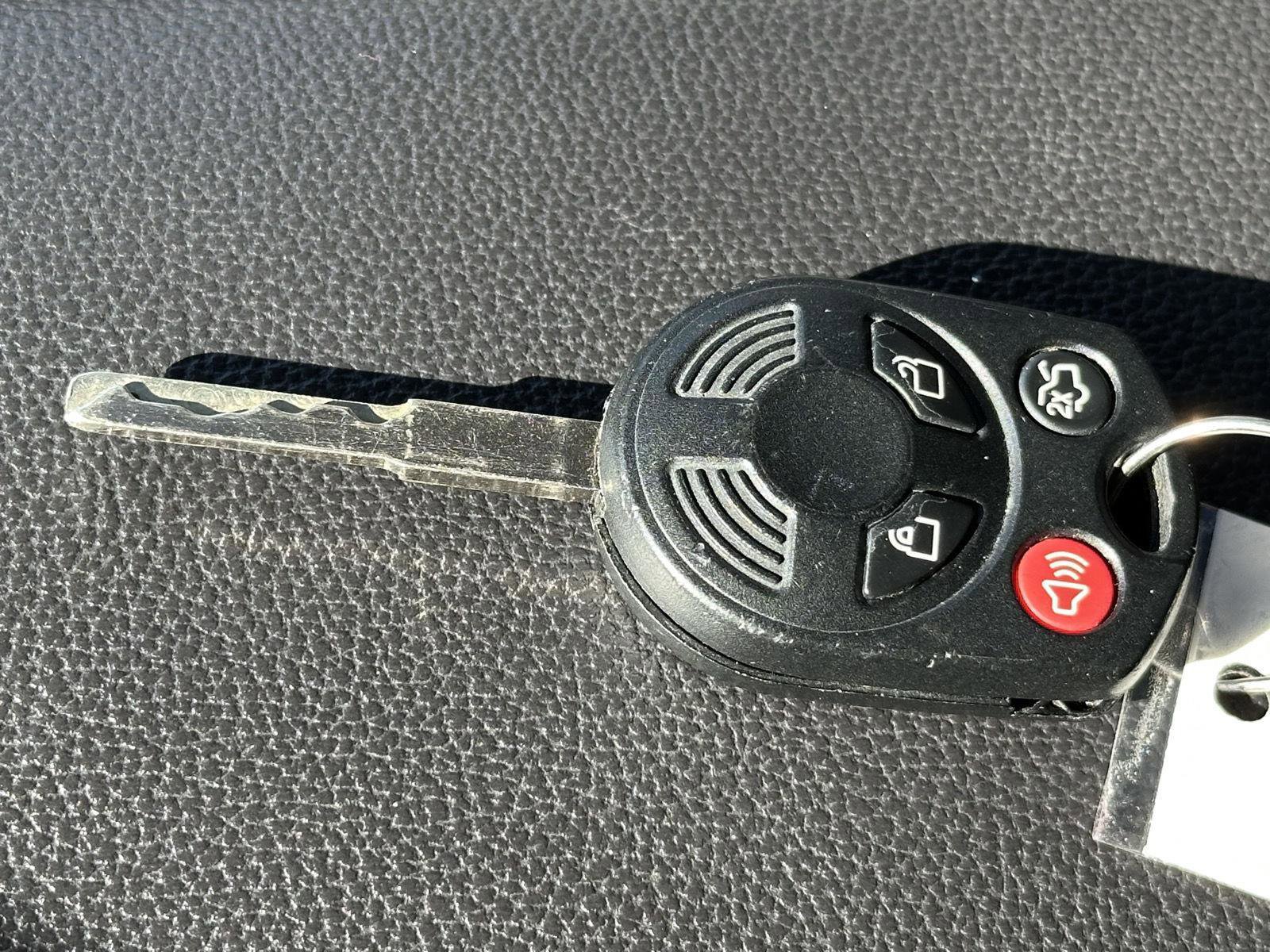 Used 2018 Ford Escape SEL AWD/4WD image 14