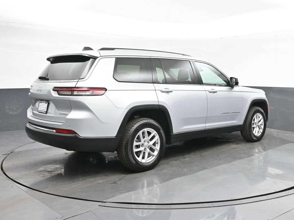 Used 2023 Jeep Grand Cherokee L Laredo AWD/4WD image 7