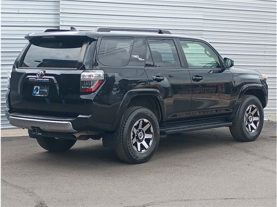 Used 2024 Toyota 4Runner TRD Off-Road image 10