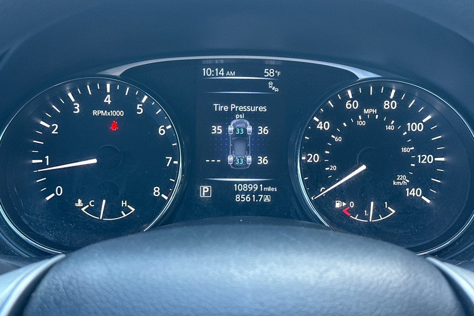 Used 2014 Nissan Rogue SV w/ SV Premium Package image 32