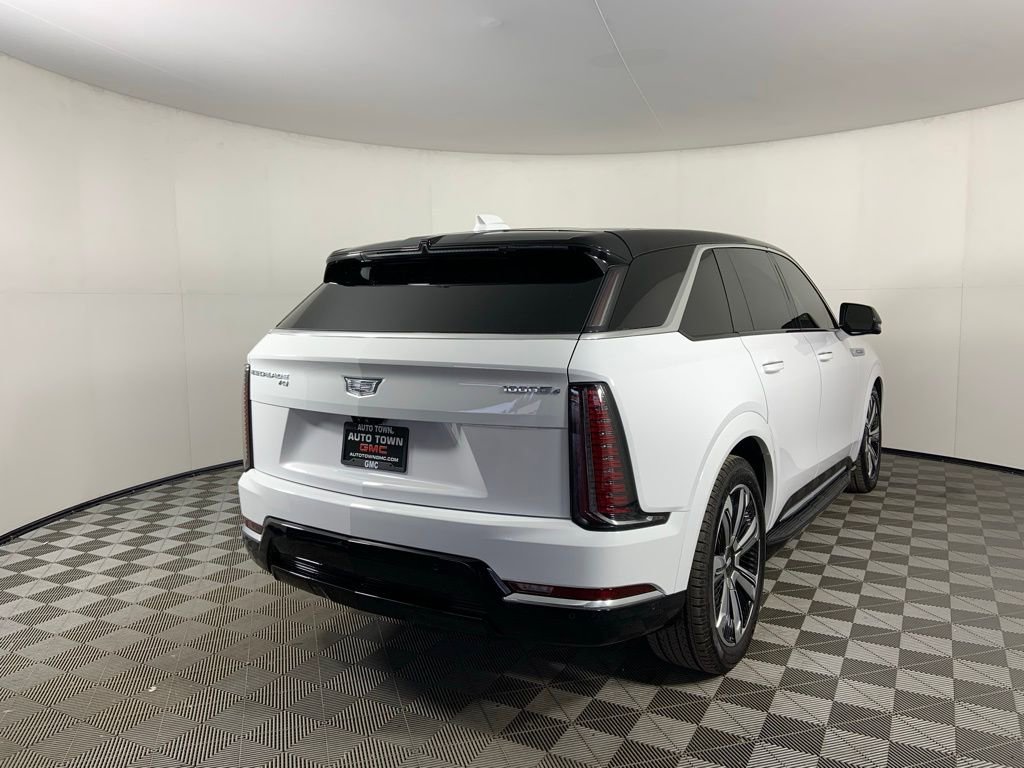 Used 2025 Cadillac Escalade IQ Luxury 2 image 3