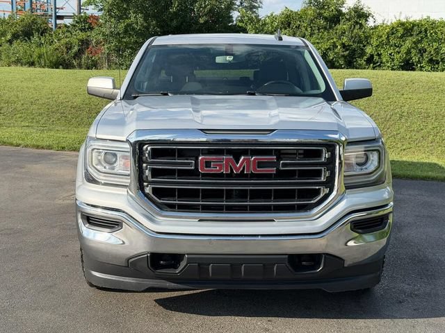 Used 2018 GMC Sierra 1500 SLE w/ SLE Value Package AWD/4WD image 3