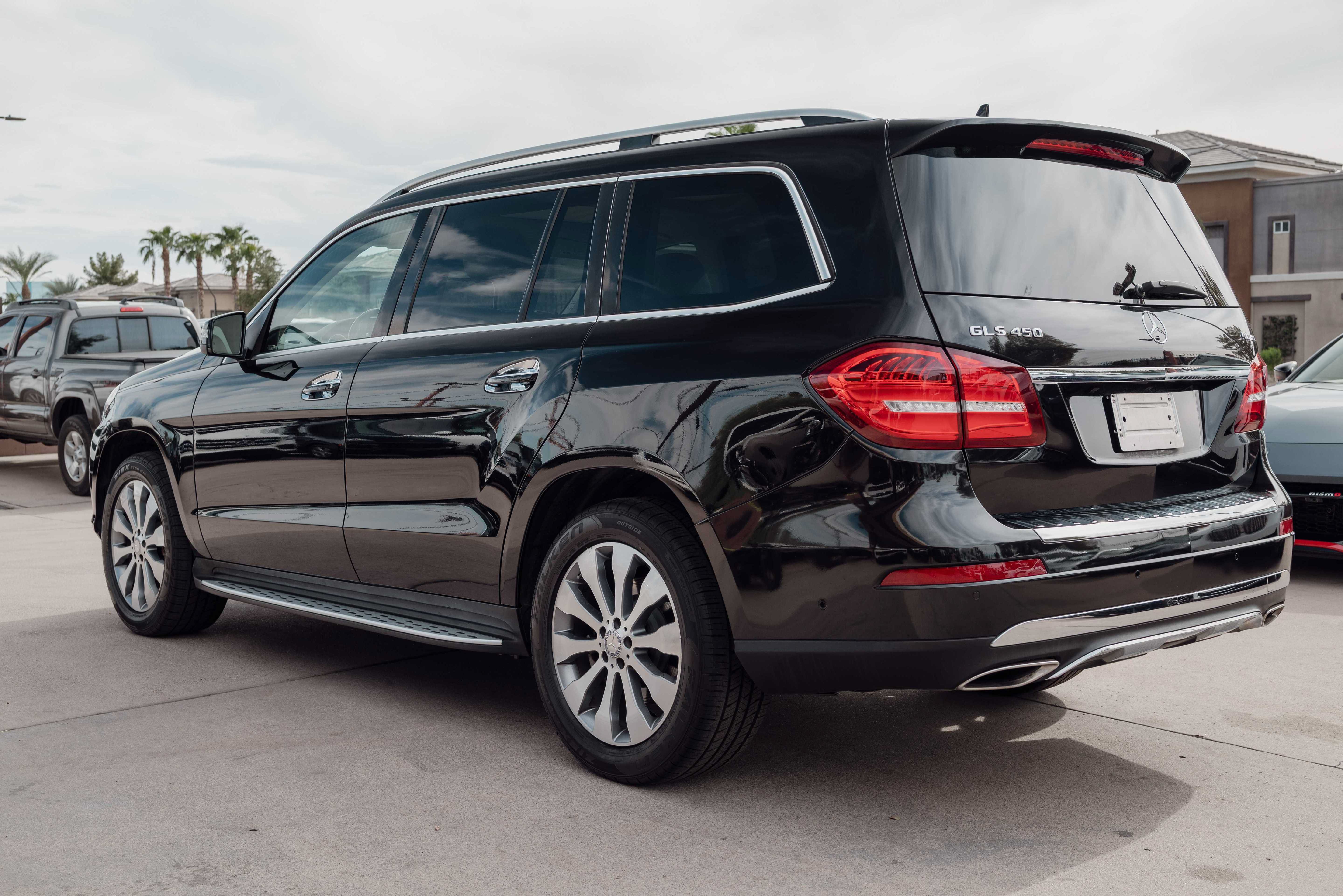 Used 2017 Mercedes-Benz GLS 450 4MATIC w/ Premium Package image 10