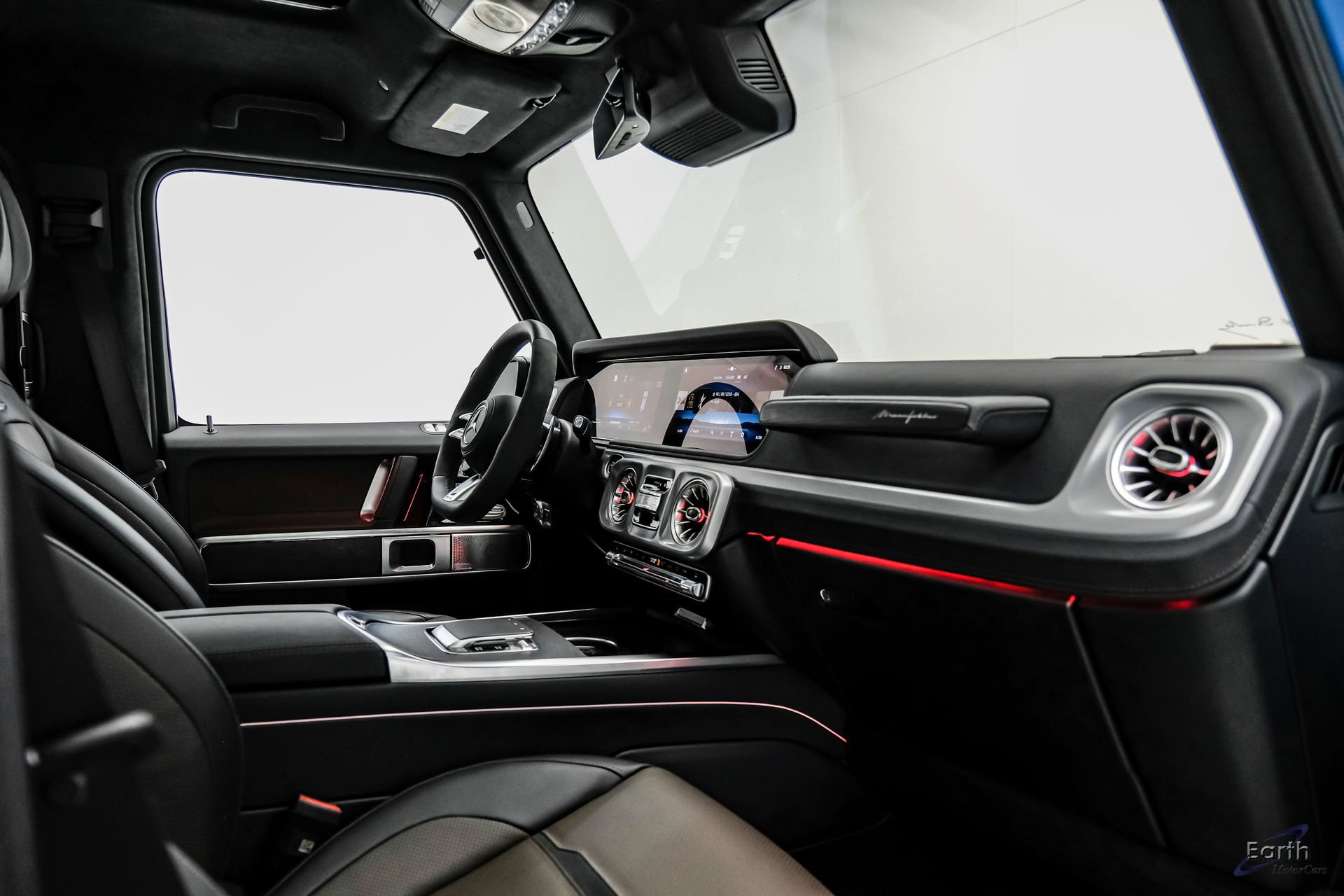 Used 2025 Mercedes-Benz G 63 AMG 4MATIC w/ Night Package Magno image 49