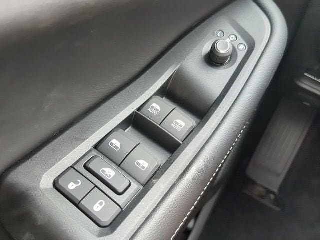 Used 2023 Jeep Grand Cherokee L Limited w/ Luxury Tech Group II AWD/4WD image 24