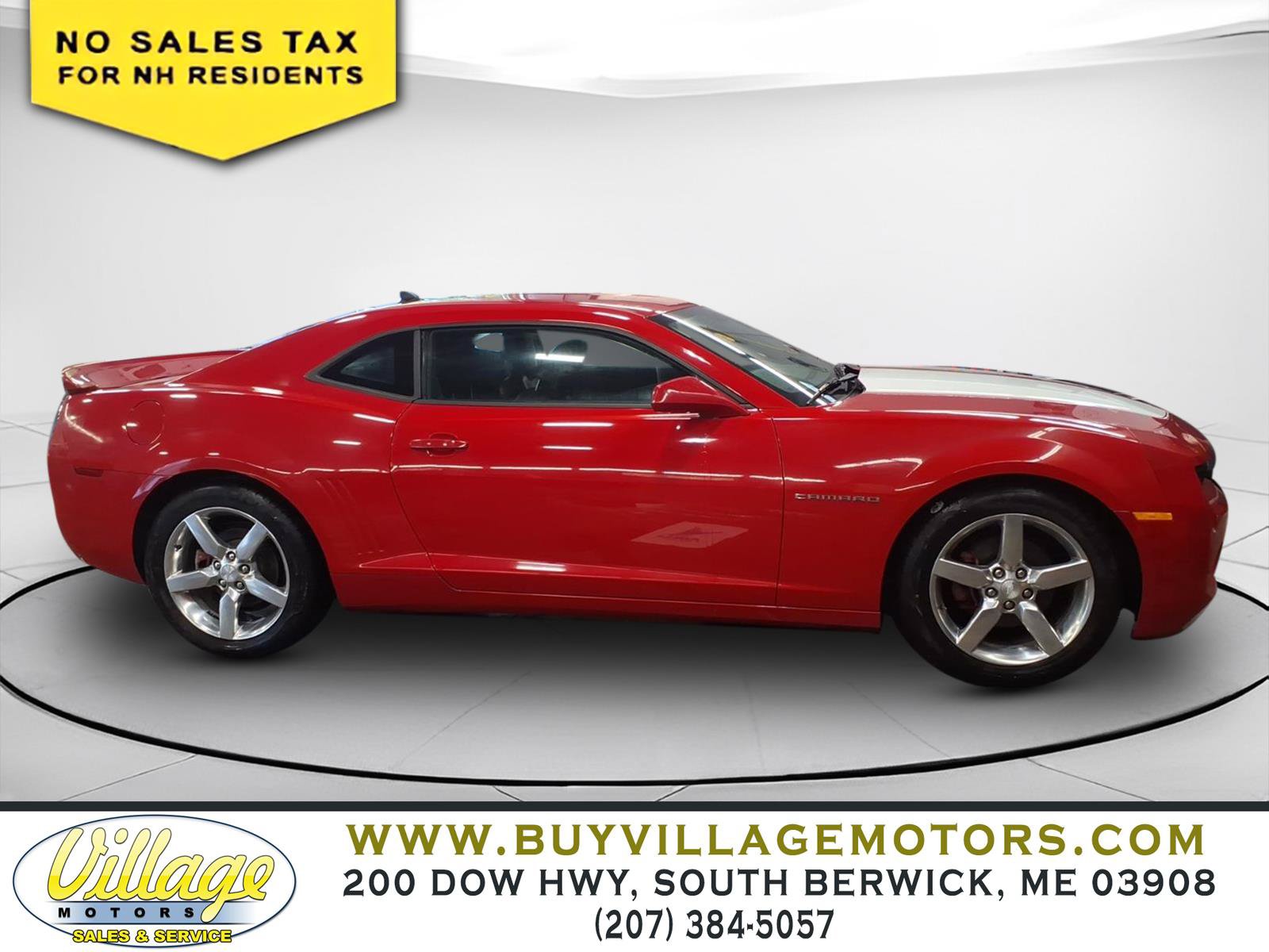 Used 2011 Chevrolet Camaro LT w/ White Stripe Package RWD image 2