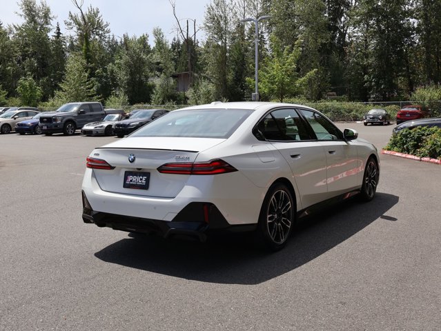 Used 2024 BMW 540i xDrive w/ Premium Package AWD/4WD image 6