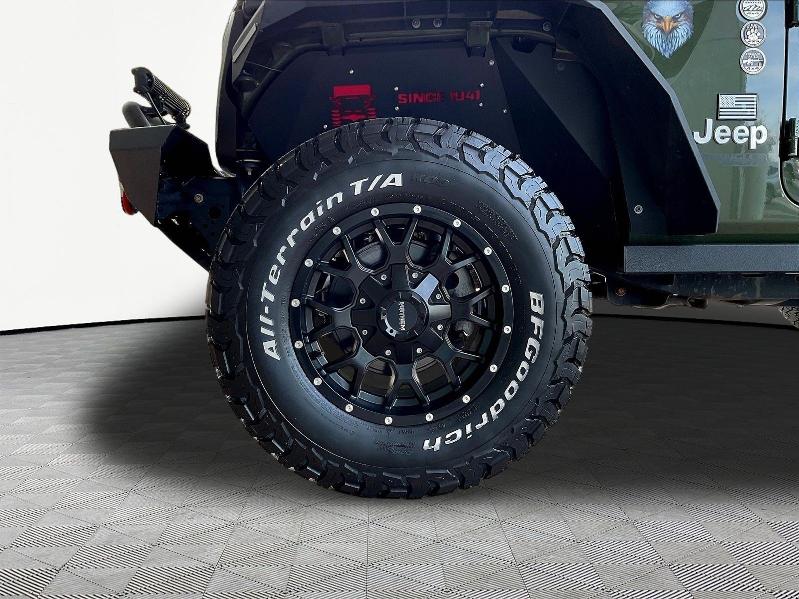 Used 2020 Jeep Wrangler Sport AWD/4WD image 32