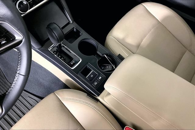 Used 2018 Subaru Outback 2.5i Limited AWD/4WD image 16