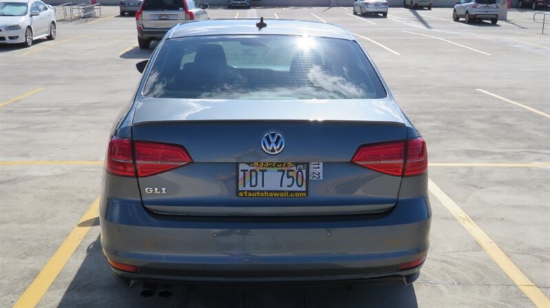 Used 2017 Volkswagen Jetta GLI FWD image 8
