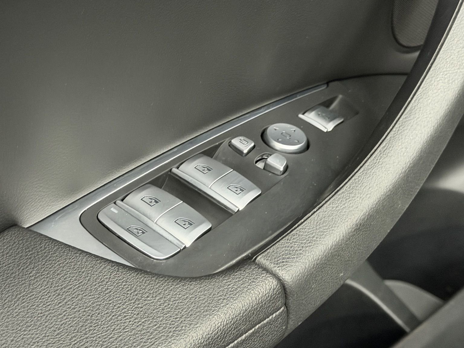 Used 2023 BMW X3 xDrive30i w/ Convenience Package w/ZPA image 21