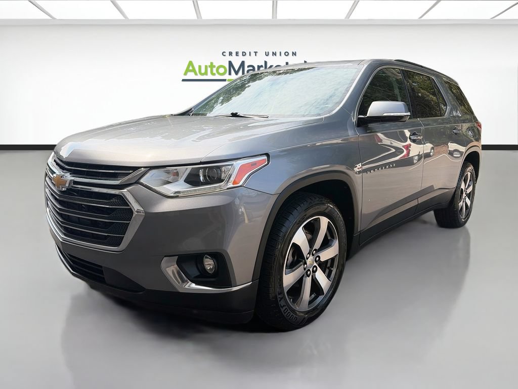 Used 2019 Chevrolet Traverse LT w/ LT Premium Package FWD image 3