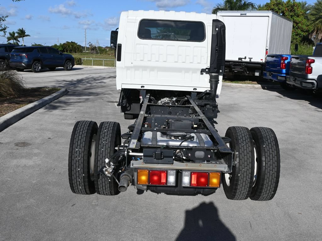 New 2025 Chevrolet Low Cab Forward RWD image 5