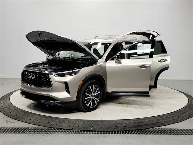 Used 2025 INFINITI QX60 Sensory image 11
