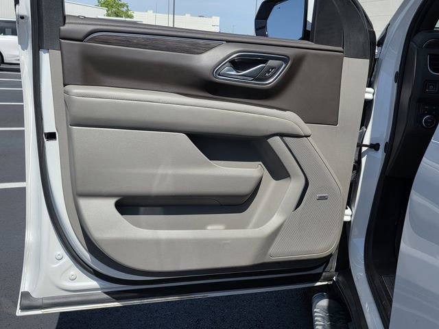 Used 2024 Chevrolet Tahoe Z71 w/ Z71 Off-Road Package AWD/4WD image 15