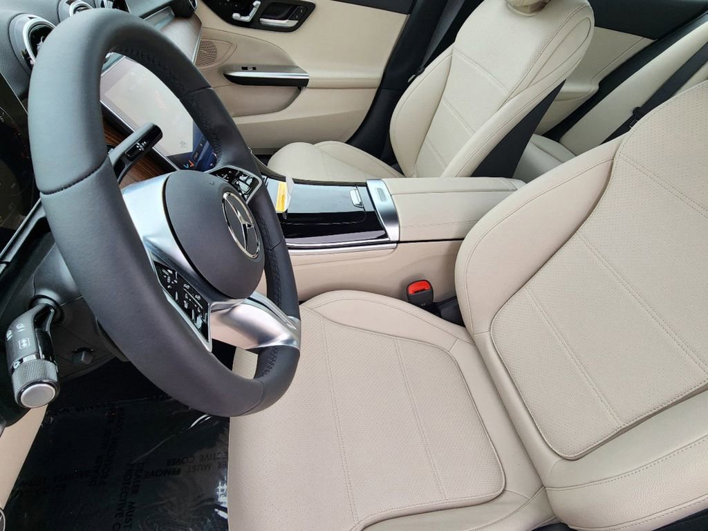 New 2024 Mercedes-Benz C 300 4MATIC Sedan image 10