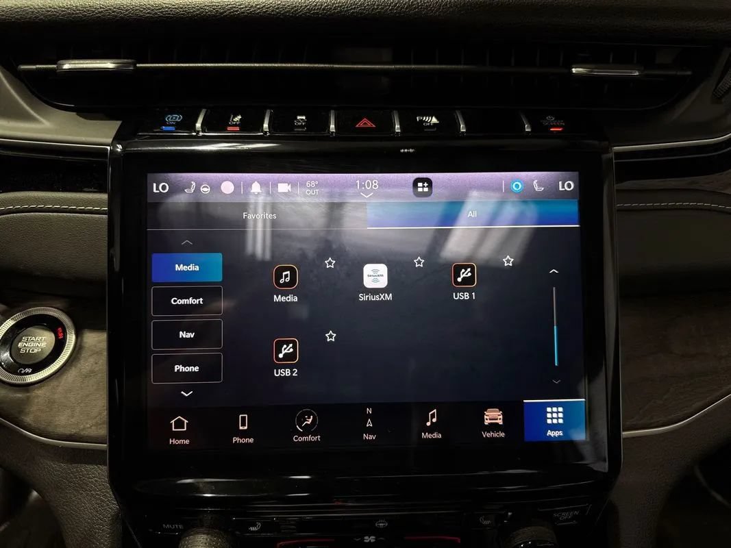 Used 2023 Jeep Grand Cherokee 4WD 4xe image 92