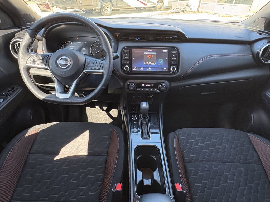 Used 2023 Nissan Kicks SR image 25